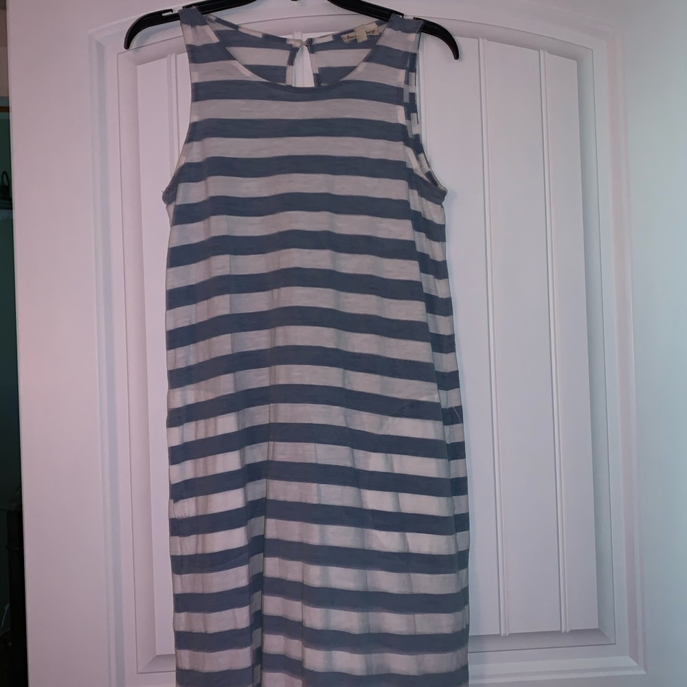causal dresses